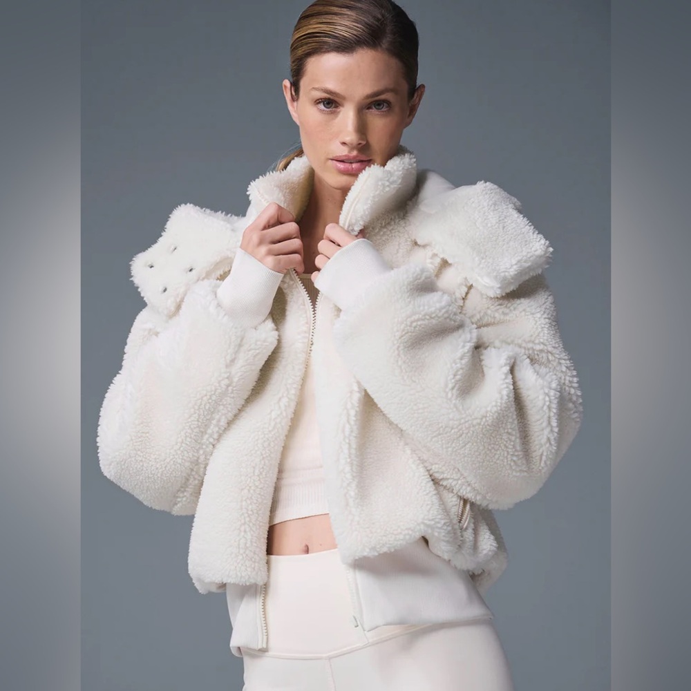 ALO Yoga White Foxy Sherpa Jacket